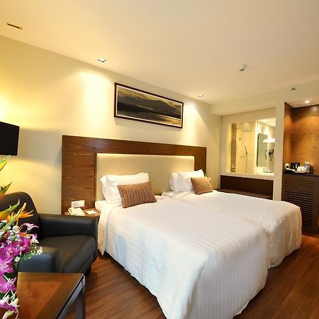 Grand Borneo Hotel Kota Kinabalu Kültér fotó