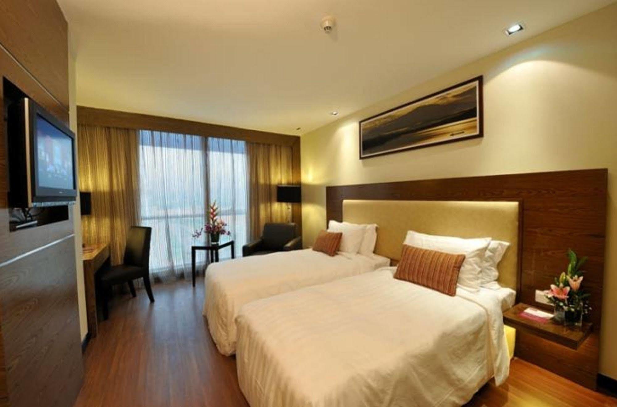 Grand Borneo Hotel Kota Kinabalu Kültér fotó