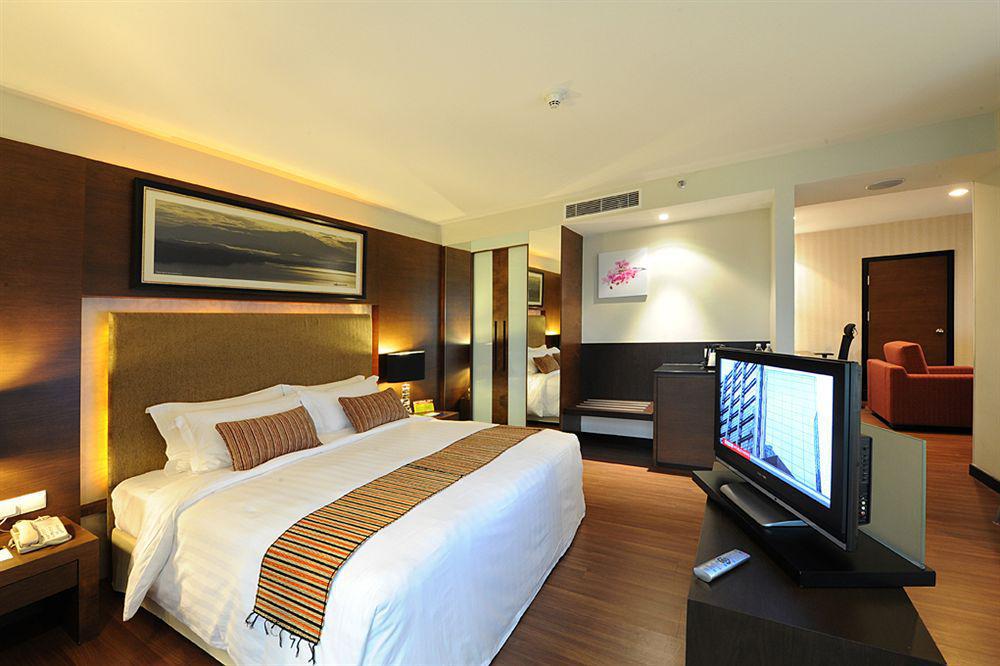 Grand Borneo Hotel Kota Kinabalu Kültér fotó